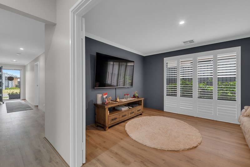 Photo - 11 Amalfi Chase, Baldivis WA 6171 - Image 9