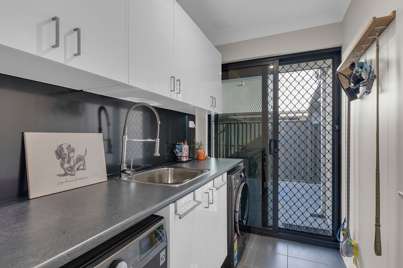 Photo - 11 Amalfi Chase, Baldivis WA 6171 - Image 17