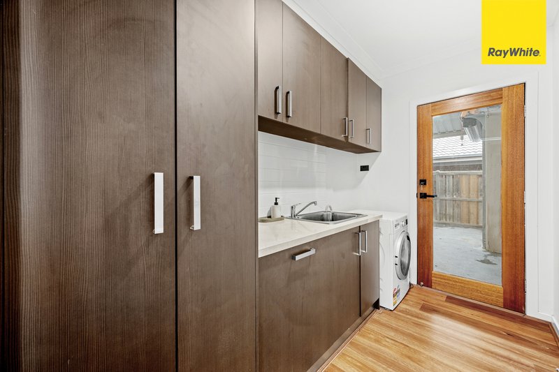 Photo - 11 Amelia Place, Harkness VIC 3337 - Image 5