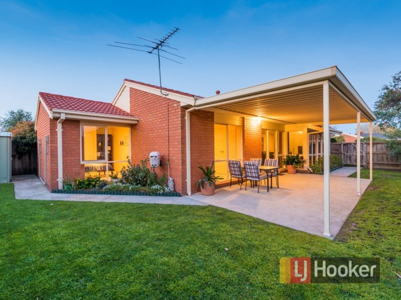 Photo - 11 Andrea Crescent, Cranbourne North VIC 3977 - Image 12