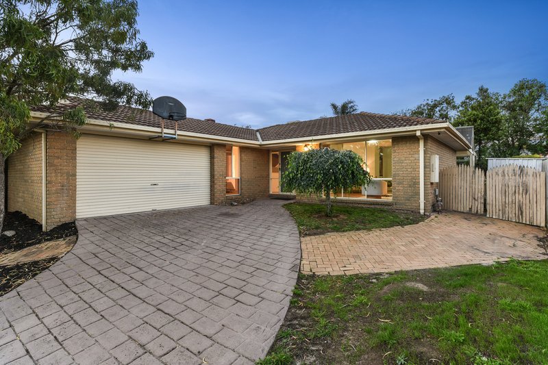 Photo - 11 Angela Court, South Morang VIC 3752 - Image 1