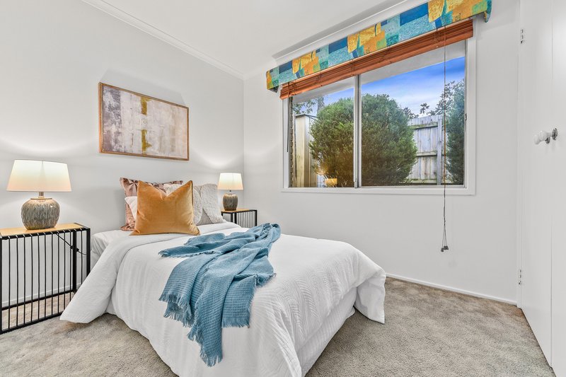 Photo - 11 Angela Court, South Morang VIC 3752 - Image 12
