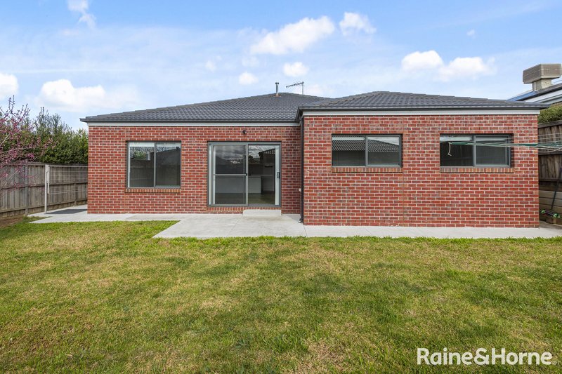 Photo - 11 Angelas Way, Sunbury VIC 3429 - Image 15