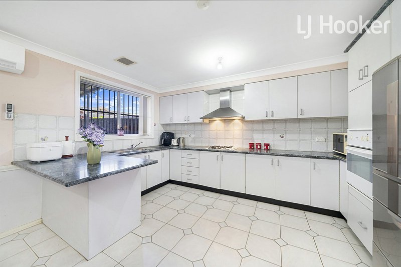 Photo - 11 Angelina Cr , Cabramatta NSW 2166 - Image 4