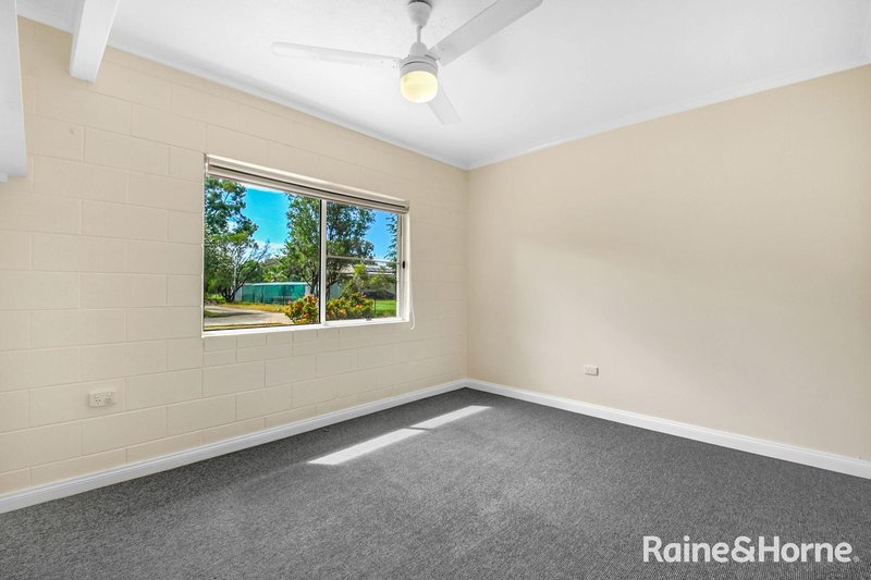 Photo - 11 Anita Avenue, Yabulu QLD 4818 - Image 6