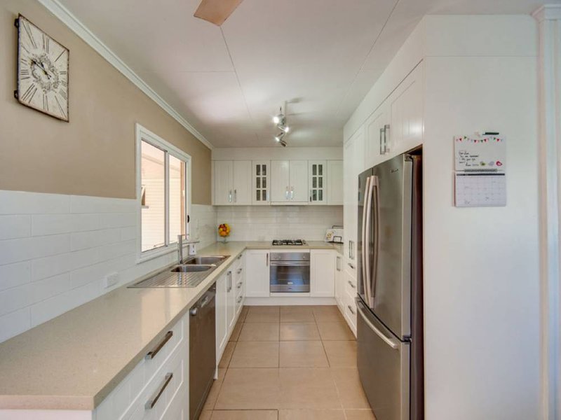 Photo - 11 Annandale Street, Keperra QLD 4054 - Image 12