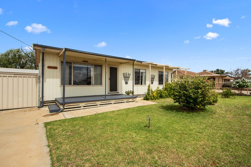 Photo - 11 Annie Watt Street, Price SA 5570 - Image 2