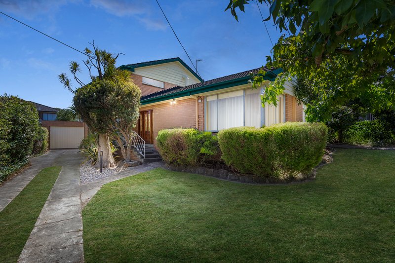 11 Anthony Avenue, Doncaster VIC 3108