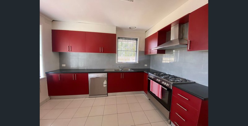 Photo - 11 Antwerp Street, Broadmeadows VIC 3047 - Image 2