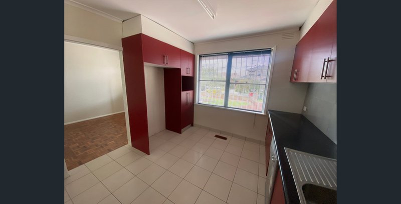 Photo - 11 Antwerp Street, Broadmeadows VIC 3047 - Image 4