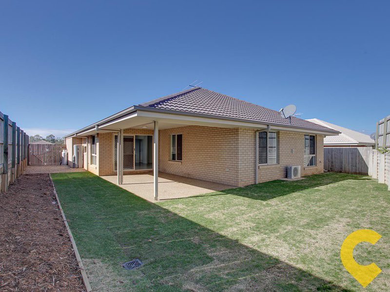 Photo - 11 Apache Street, Dakabin QLD 4503 - Image 4