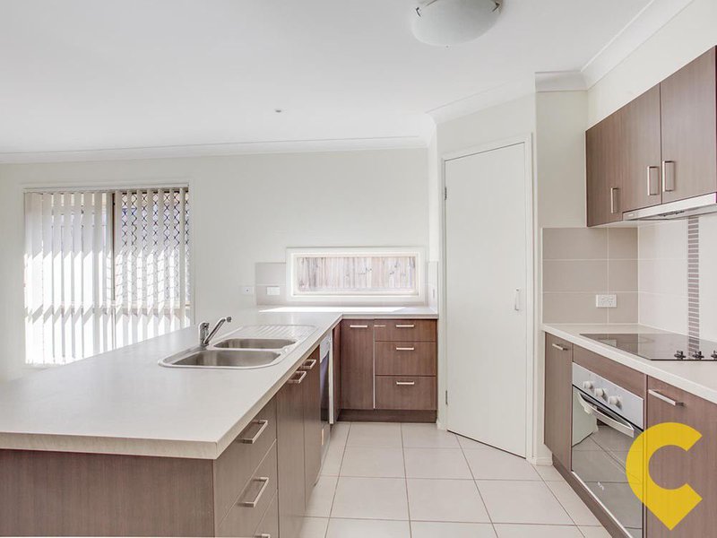 Photo - 11 Apache Street, Dakabin QLD 4503 - Image 7