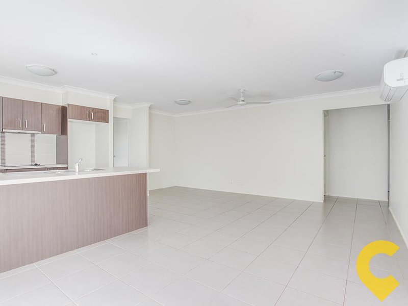 Photo - 11 Apache Street, Dakabin QLD 4503 - Image 9