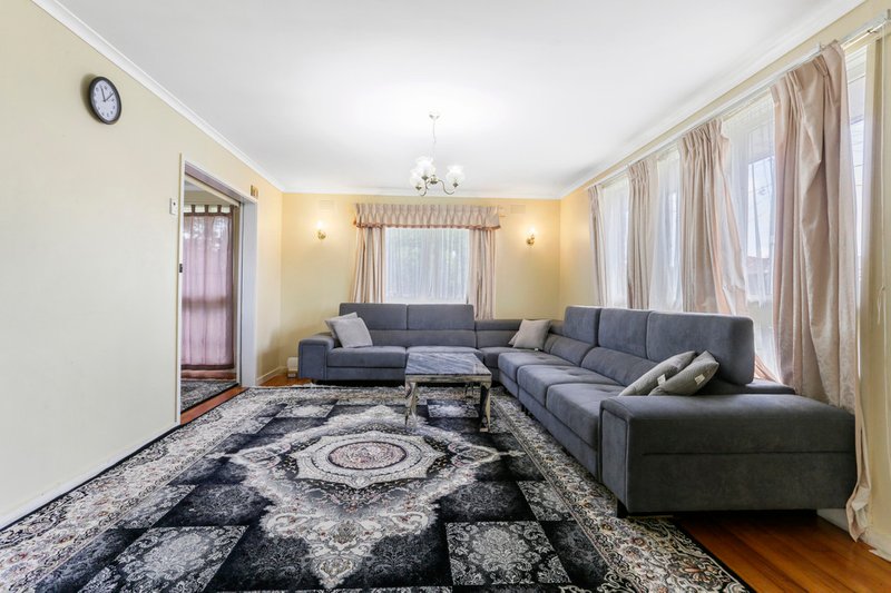 Photo - 11 Apex Street, Dandenong North VIC 3175 - Image 3