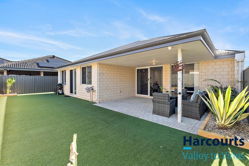 Photo - 11 Aqualate Ave , Aveley WA 6069 - Image 16