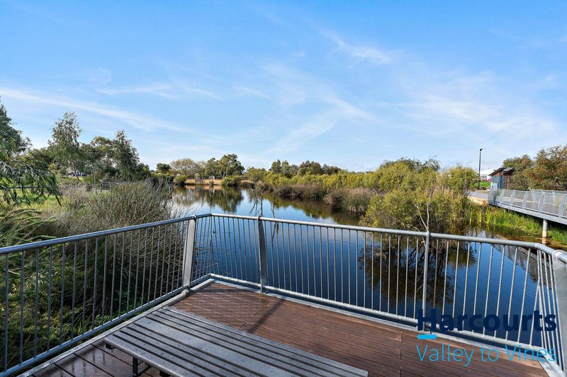 Photo - 11 Aqualate Ave , Aveley WA 6069 - Image 19