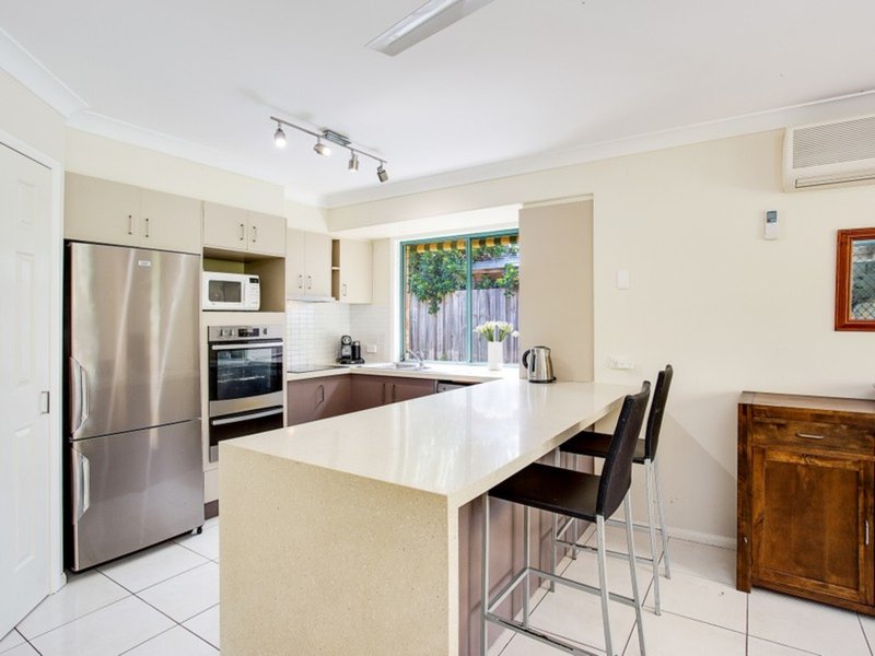 Photo - 11 Ardrossan Place, Highland Park QLD 4211 - Image 12