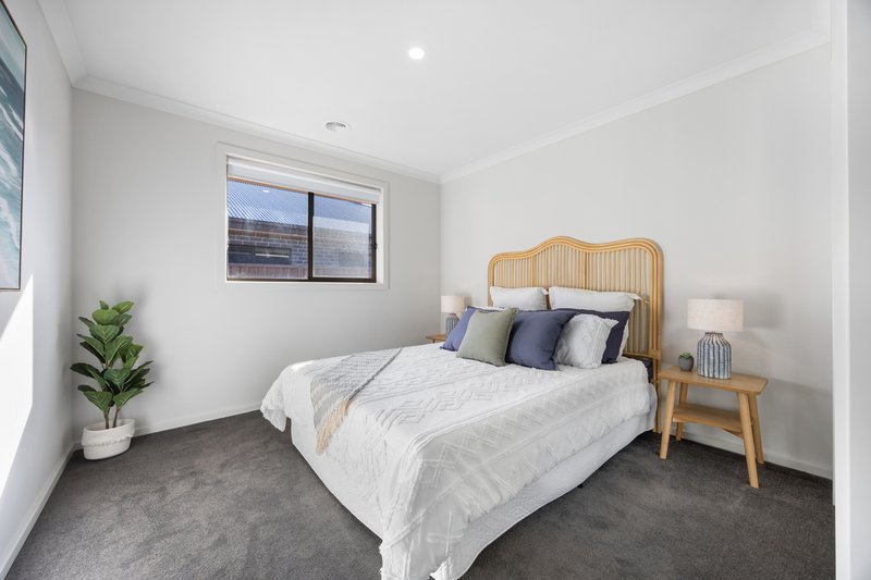 Photo - 11 Armagh Street, Alfredton VIC 3350 - Image 13