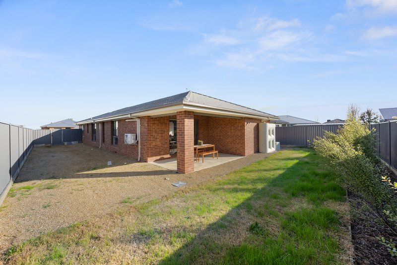 Photo - 11 Armagh Street, Alfredton VIC 3350 - Image 18