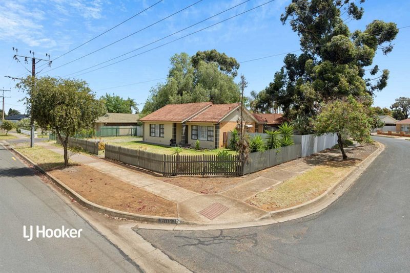 Photo - 11 Armstrong Avenue, Parafield Gardens SA 5107 - Image 2