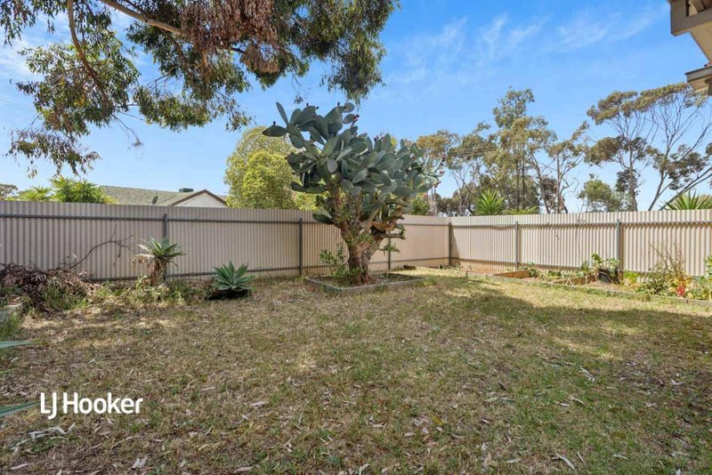 Photo - 11 Armstrong Avenue, Parafield Gardens SA 5107 - Image 13