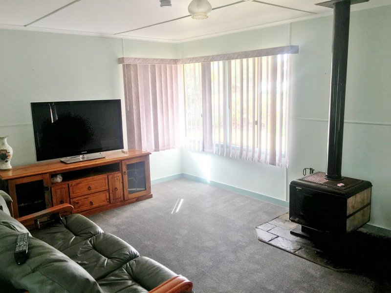 Photo - 11 Arthur Street, Kingaroy QLD 4610 - Image 4