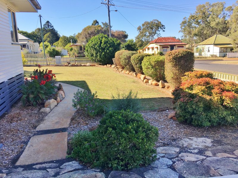 Photo - 11 Arthur Street, Kingaroy QLD 4610 - Image 19