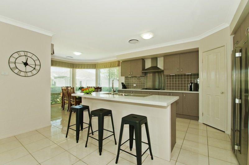 Photo - 11 Athanlin Avenue, Haywards Bay NSW 2530 - Image 3