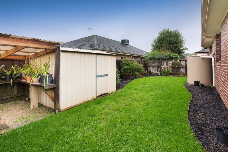 Photo - 11 Atkinson Drive, Berwick VIC 3806 - Image 16