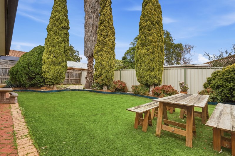 Photo - 11 Avoca Court, Werribee VIC 3030 - Image 5