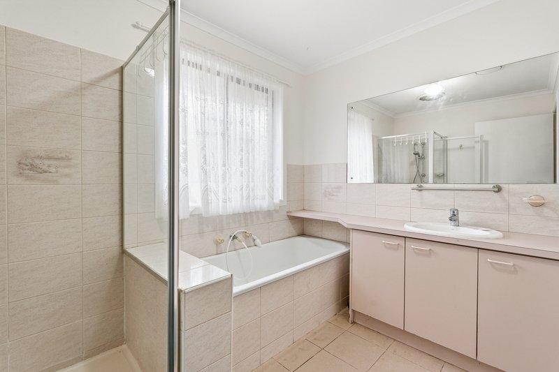 Photo - 11 Avoca Court, Werribee VIC 3030 - Image 10