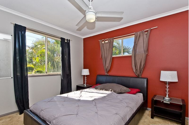 Photo - 11 Avocado Drive, Caboolture South QLD 4510 - Image 6