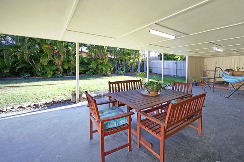 Photo - 11 Avondale Place, Little Mountain QLD 4551 - Image 4