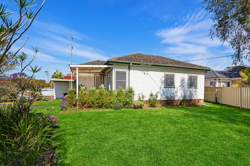 Photo - 11 Avonlea Street, Dapto NSW 2530 - Image 18