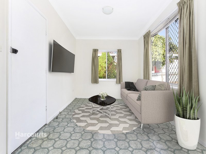 Photo - 11 Avonlea Street, Dapto NSW 2530 - Image 6