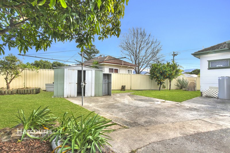 Photo - 11 Avonlea Street, Dapto NSW 2530 - Image 8