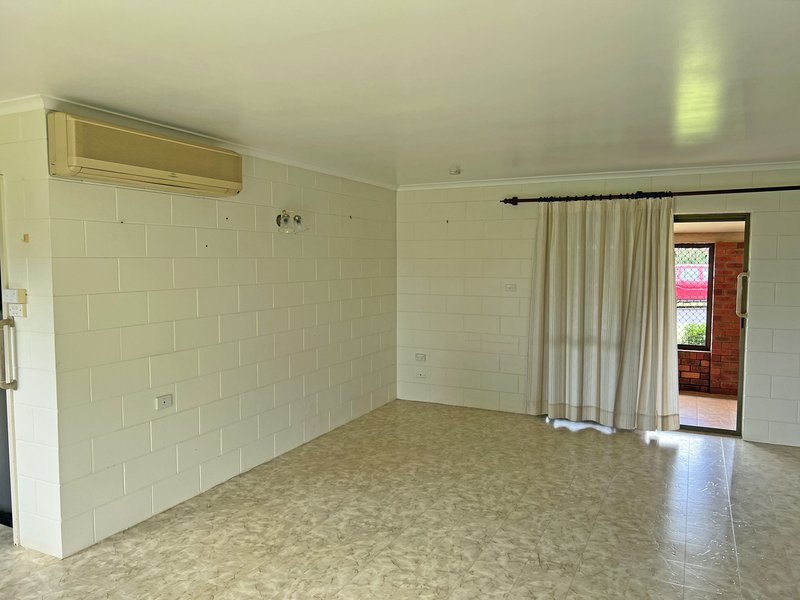 Photo - 11 Azalea Street, Atherton QLD 4883 - Image 7