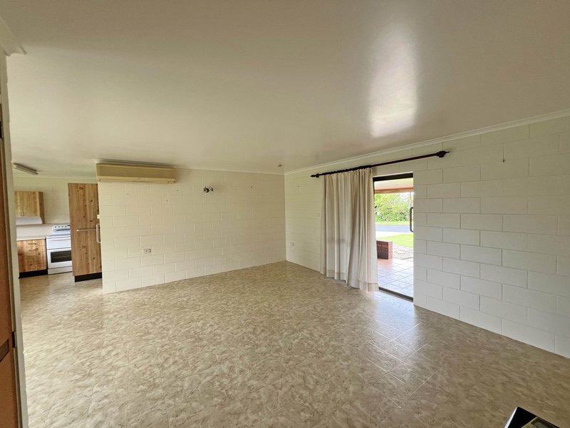 Photo - 11 Azalea Street, Atherton QLD 4883 - Image 10