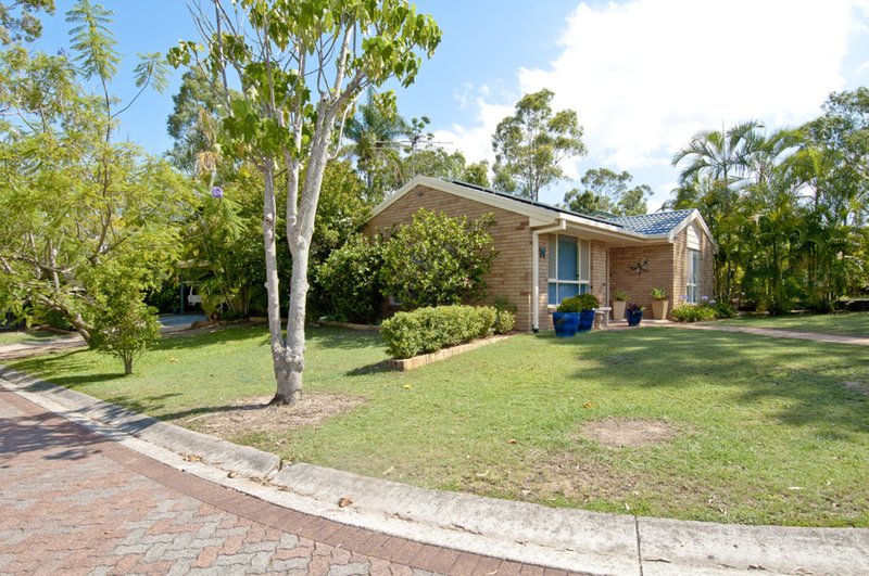 Photo - 11 Baccata Pl , Forest Lake QLD 4078 - Image 2