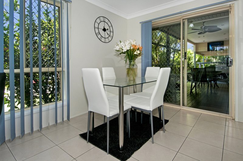 Photo - 11 Baccata Pl , Forest Lake QLD 4078 - Image 8