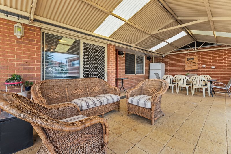 Photo - 11 Badgingarra Gardens, Ballajura WA 6066 - Image 33