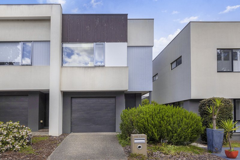 Photo - 11 Baker Cres , Heidelberg Heights VIC 3081 - Image