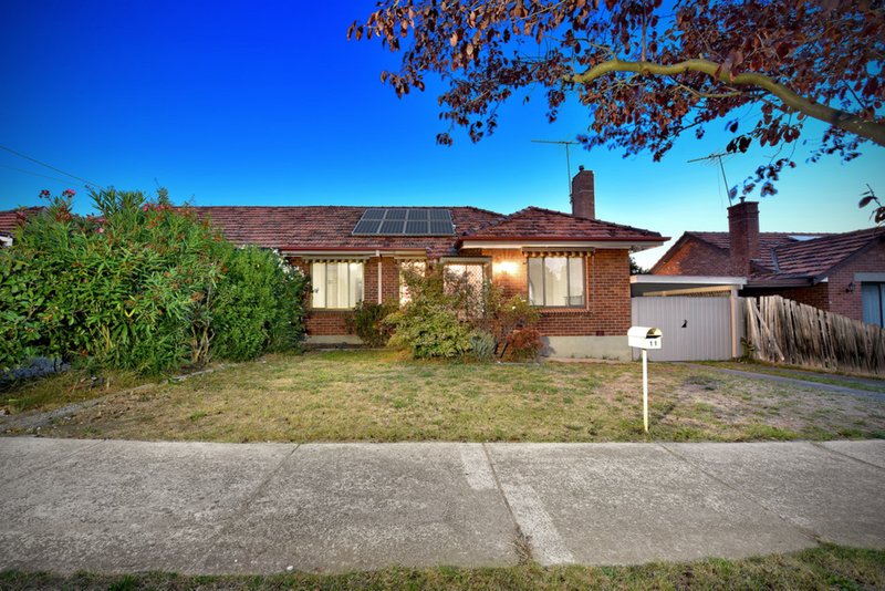 Photo - 11 Ballard Avenue, Coburg North VIC 3058 - Image 2