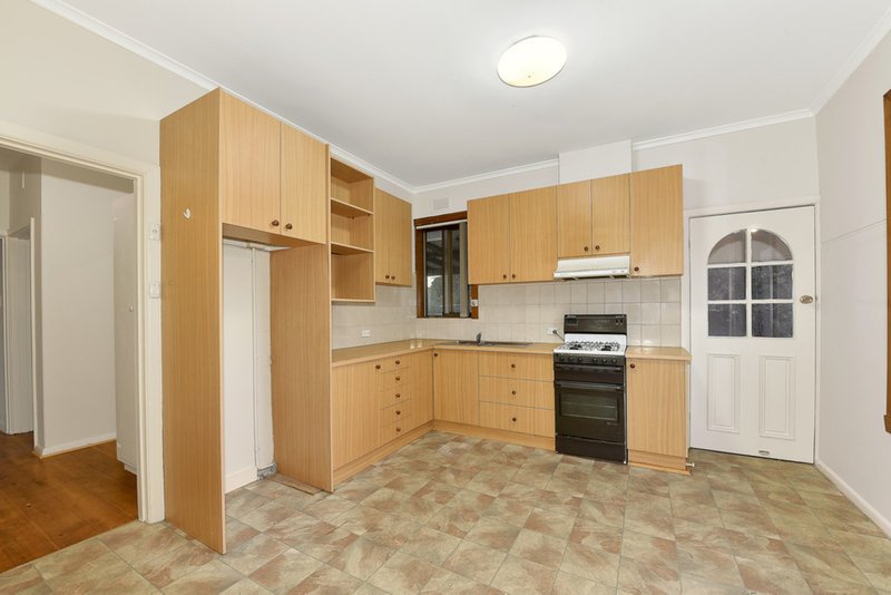 Photo - 11 Ballard Avenue, Coburg North VIC 3058 - Image 3