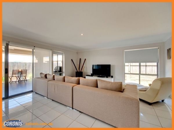 Photo - 11 Ballyalla Crescent, Warner QLD 4500 - Image 17