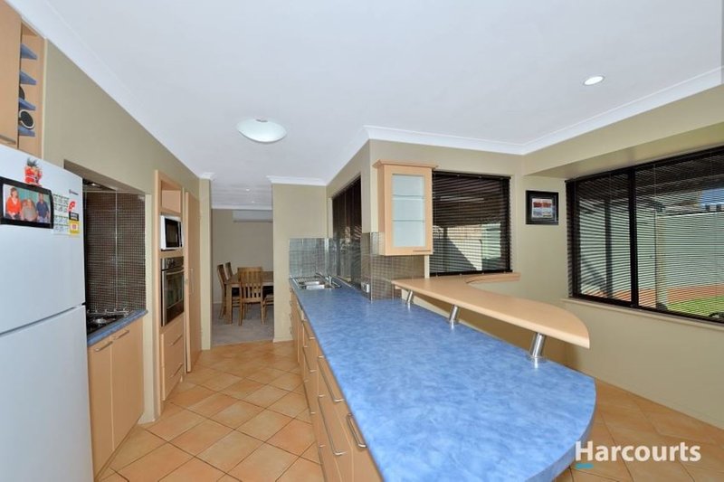 Photo - 11 Balranald Street, Dudley Park WA 6210 - Image 8