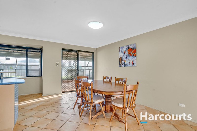 Photo - 11 Balranald Street, Dudley Park WA 6210 - Image 12