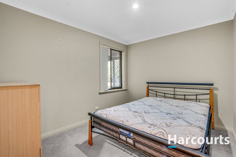 Photo - 11 Balranald Street, Dudley Park WA 6210 - Image 14