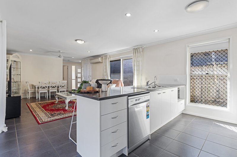 Photo - 11 Balstrup Road North, Kallangur QLD 4503 - Image 6