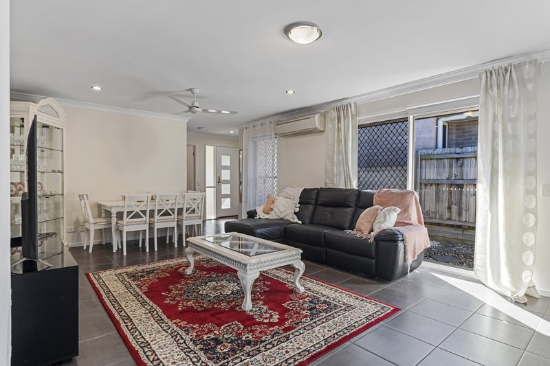 Photo - 11 Balstrup Road North, Kallangur QLD 4503 - Image 8